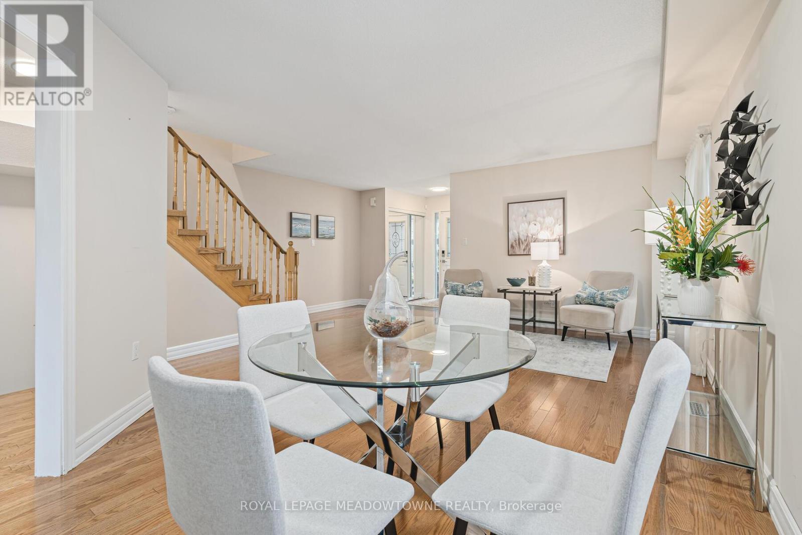 44 James Young Drive, Halton Hills, Ontario  L7G 5S5 - Photo 10 - W12454086