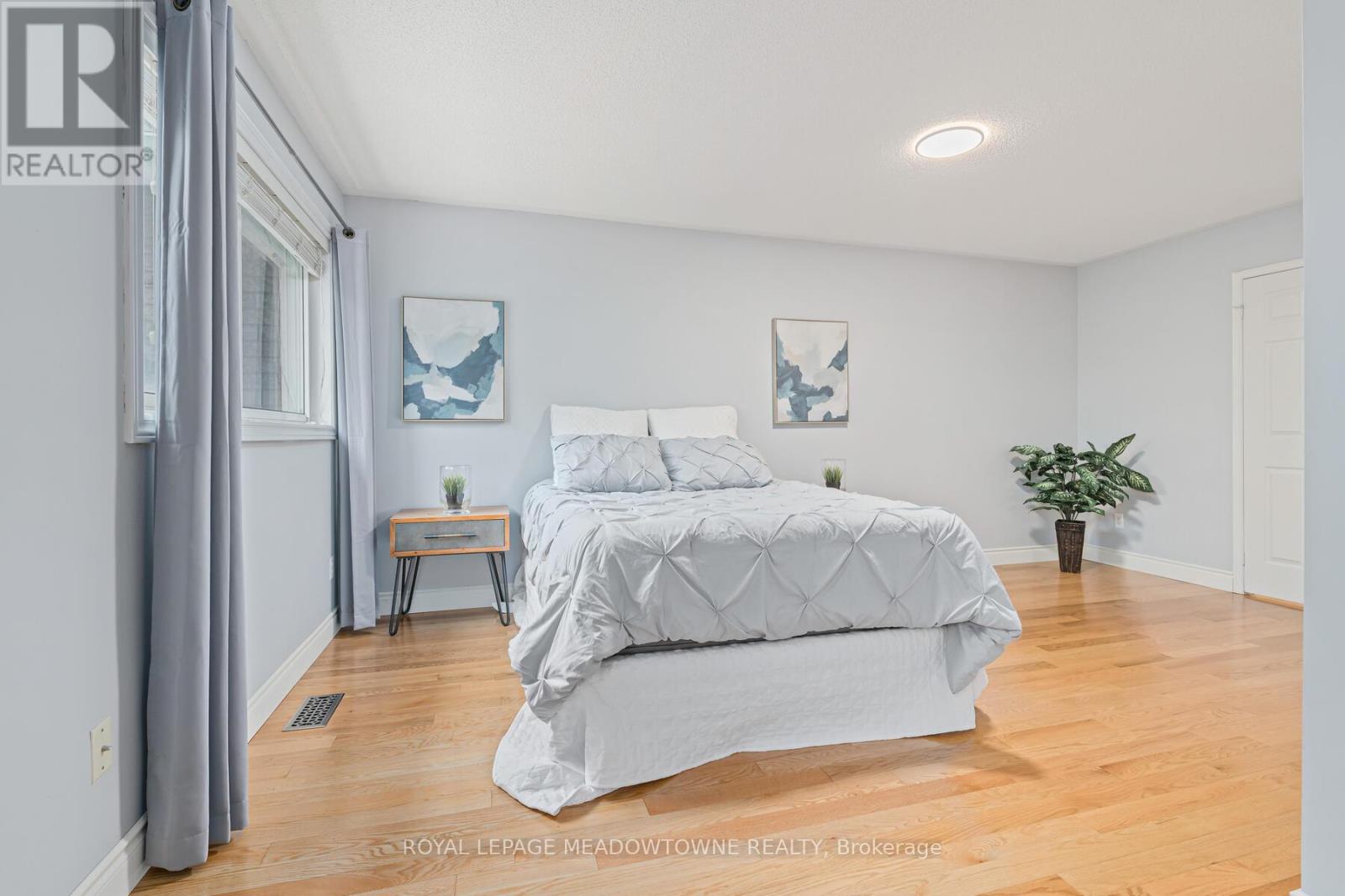 44 James Young Drive, Halton Hills, Ontario  L7G 5S5 - Photo 22 - W12454086