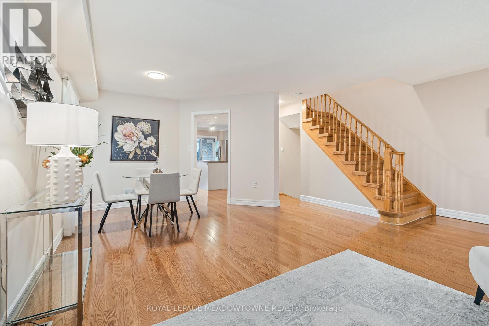 44 James Young Drive, Halton Hills, Ontario  L7G 5S5 - Photo 8 - W12454086