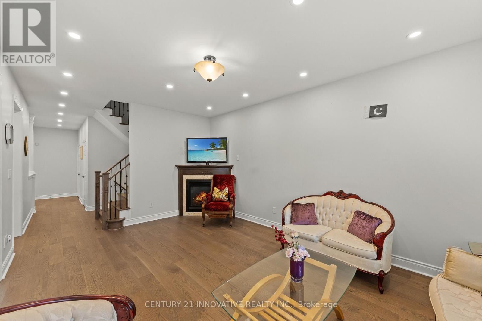 3265 Cabano Crescent, Mississauga, Ontario  L5M 0B9 - Photo 11 - W12454101