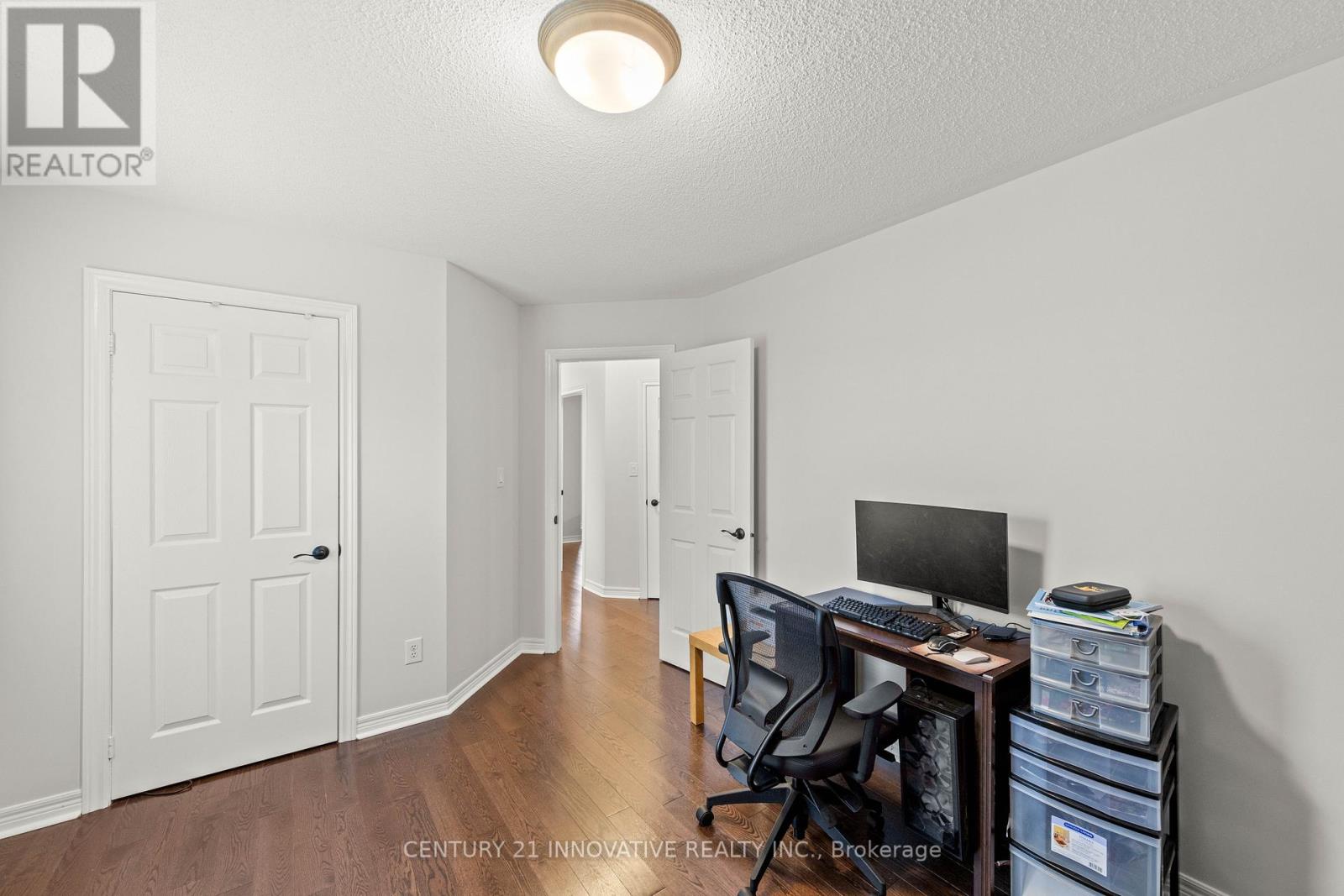 3265 Cabano Crescent, Mississauga, Ontario  L5M 0B9 - Photo 24 - W12454101