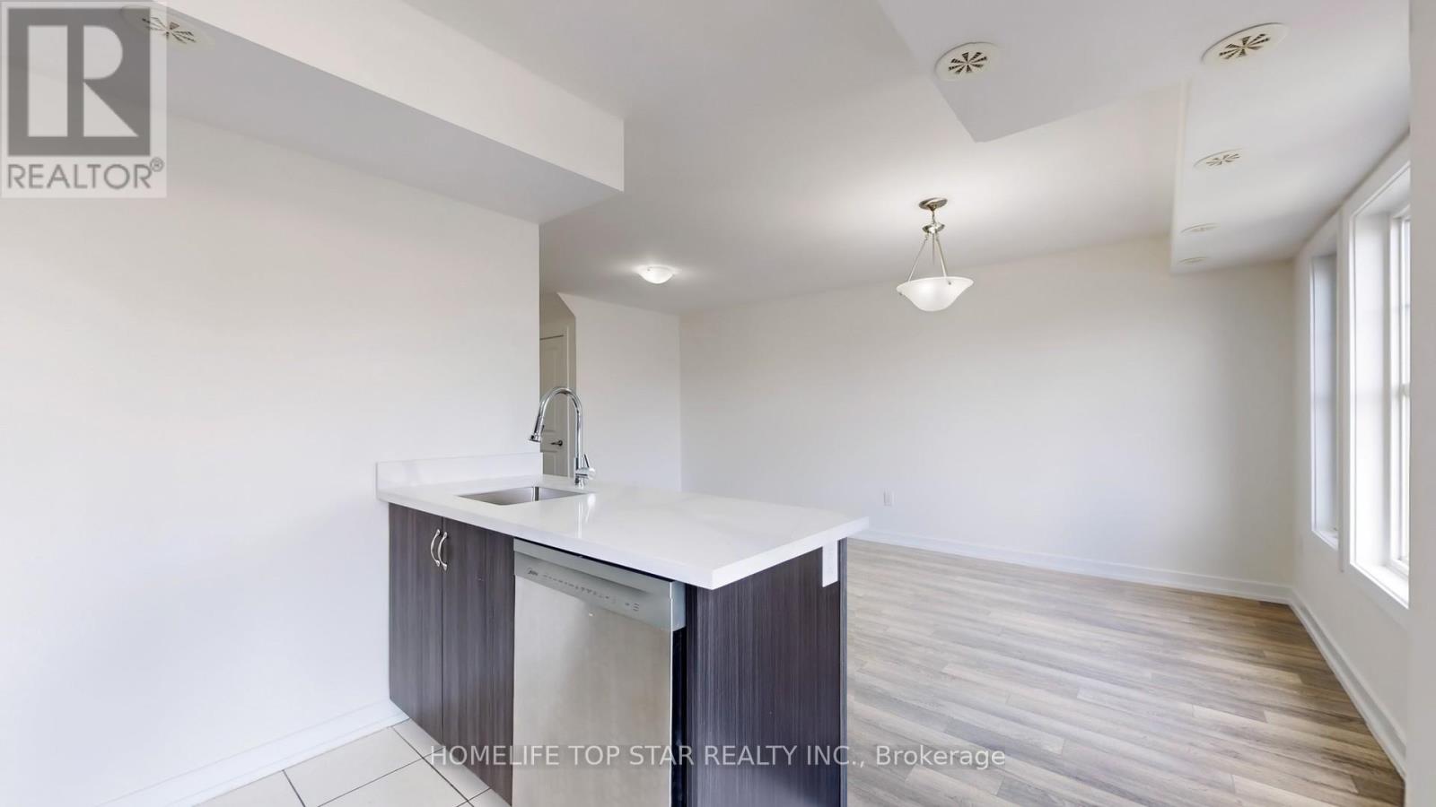 60 - 2315 Sheppard Ave West Avenue, Toronto, Ontario  M9M 0E8 - Photo 9 - W12454102