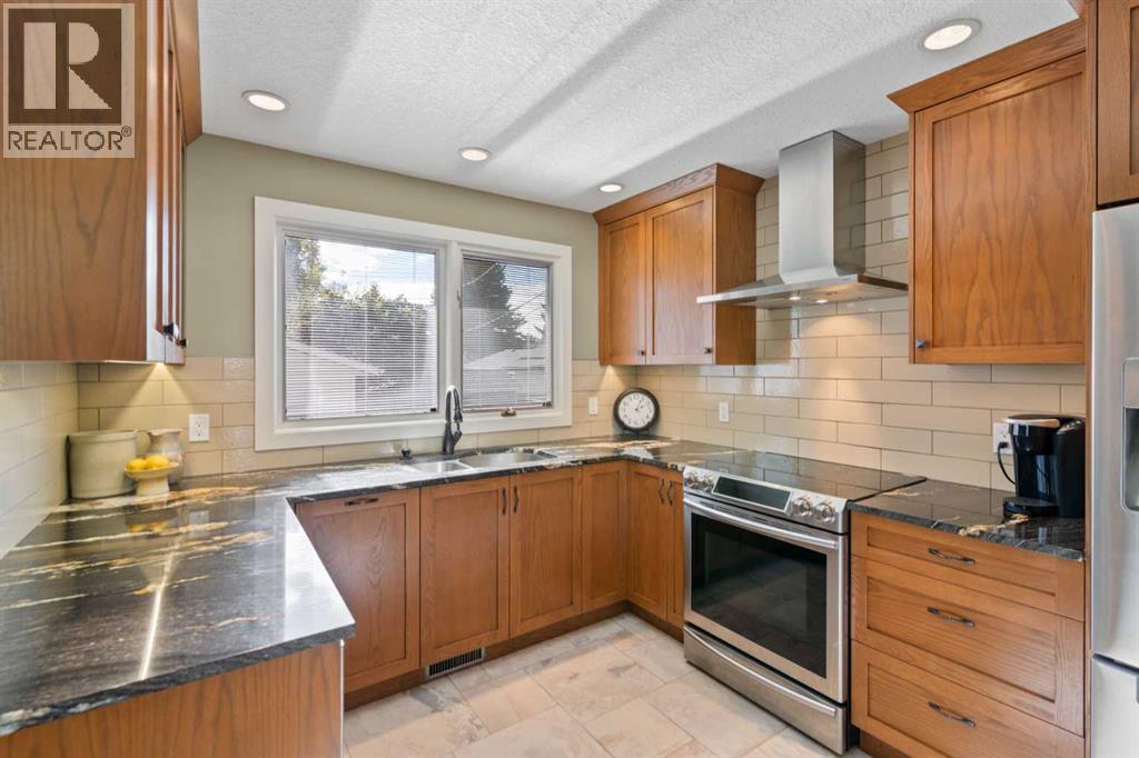 1147 Lake Huron Crescent Se, Calgary, Alberta  T2J 3E8 - Photo 6 - A2262955