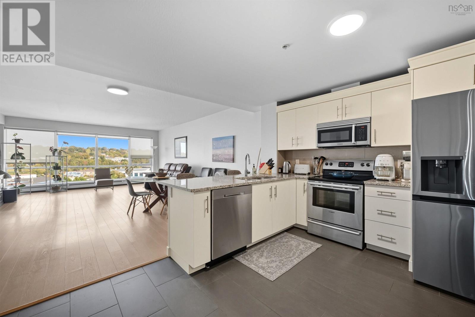501 15 Kings Wharf Place, Dartmouth, Nova Scotia  B2Y 0C2 - Photo 2 - 202518342