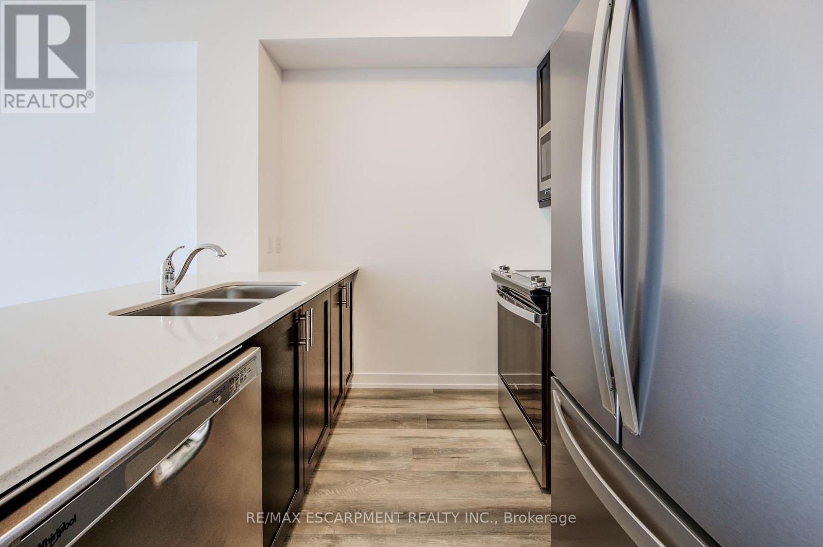 435 - 10 Mallard Trail E, Hamilton, Ontario  L0R 2H1 - Photo 10 - X12427557