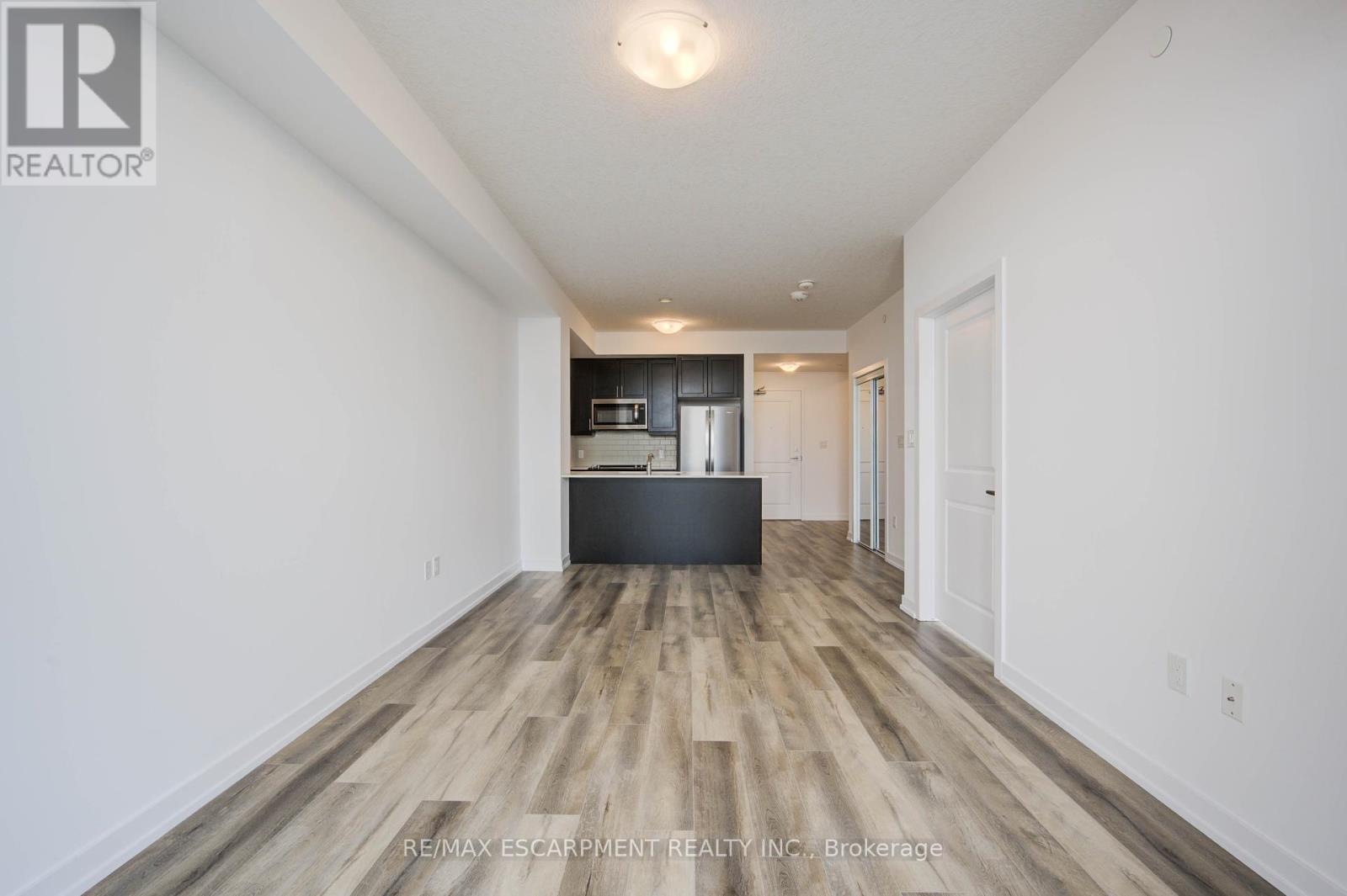 435 - 10 Mallard Trail E, Hamilton, Ontario  L0R 2H1 - Photo 13 - X12427557