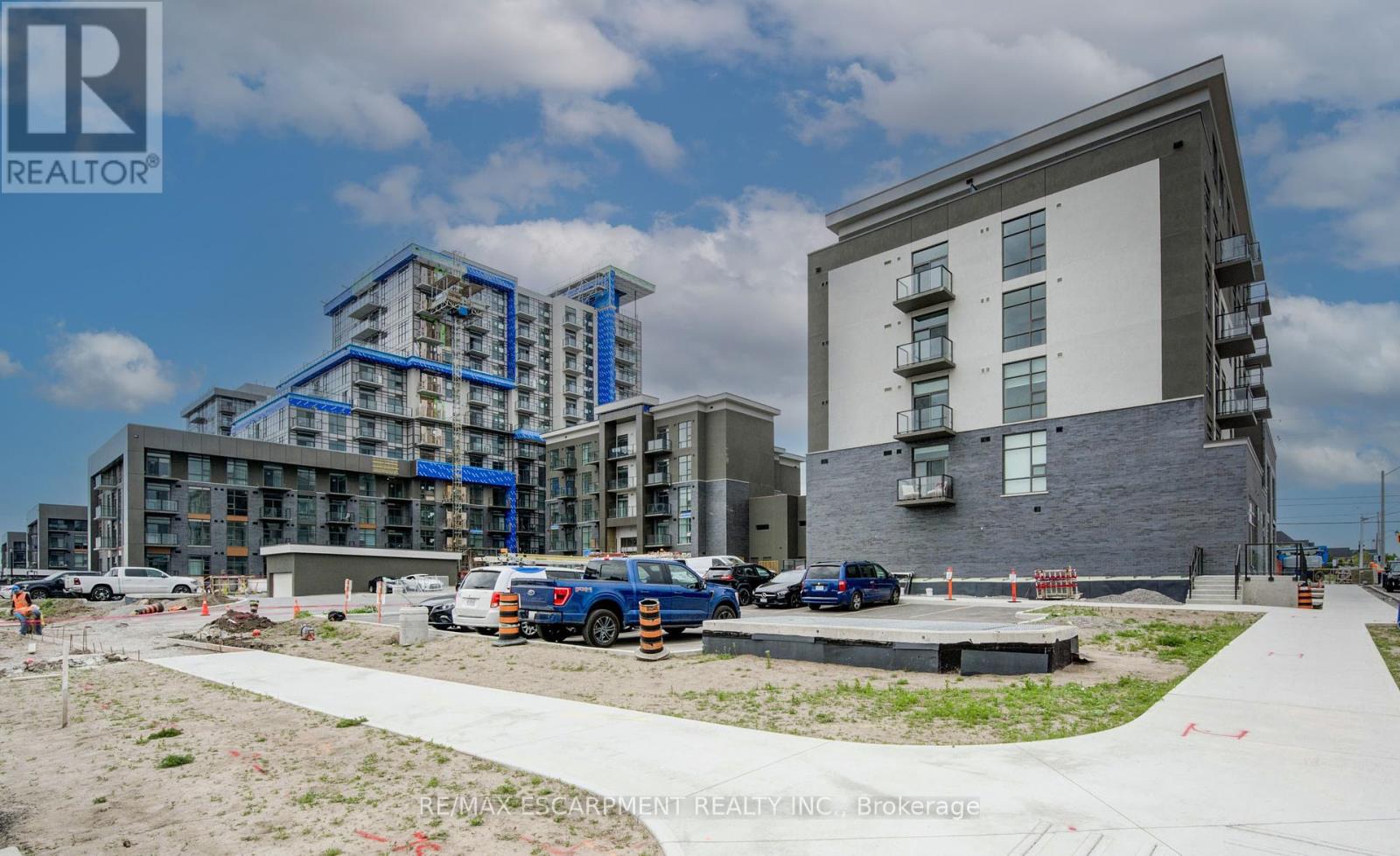 435 - 10 Mallard Trail E, Hamilton, Ontario  L0R 2H1 - Photo 3 - X12427557