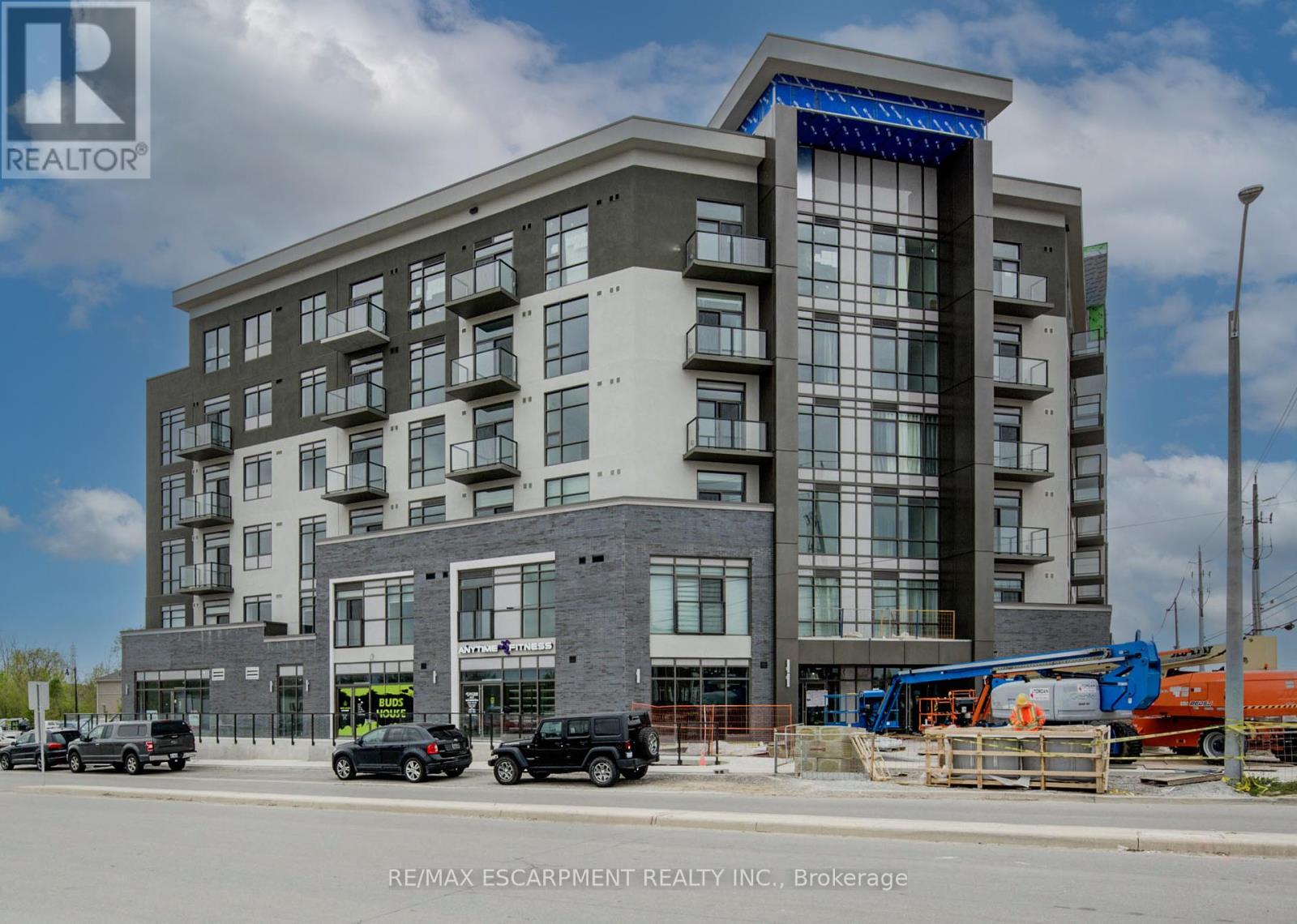 435 - 10 Mallard Trail E, Hamilton, Ontario  L0R 2H1 - Photo 4 - X12427557