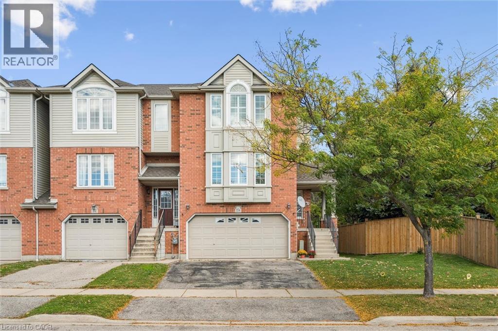 354 Dearborn Boulevard, Waterloo, Ontario  N2J 4Y9 - Photo 1 - 40777031