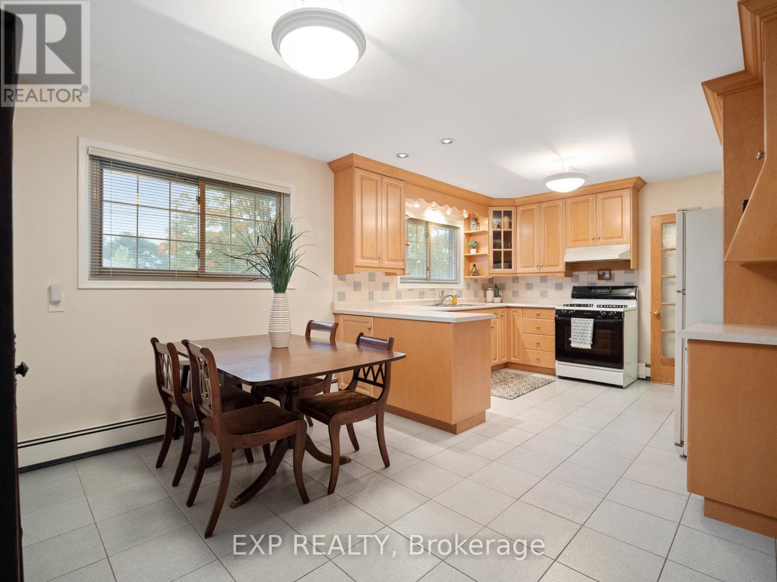 6570 Sherwood Road, Niagara Falls, Ontario  L2E 5M4 - Photo 10 - X12454109