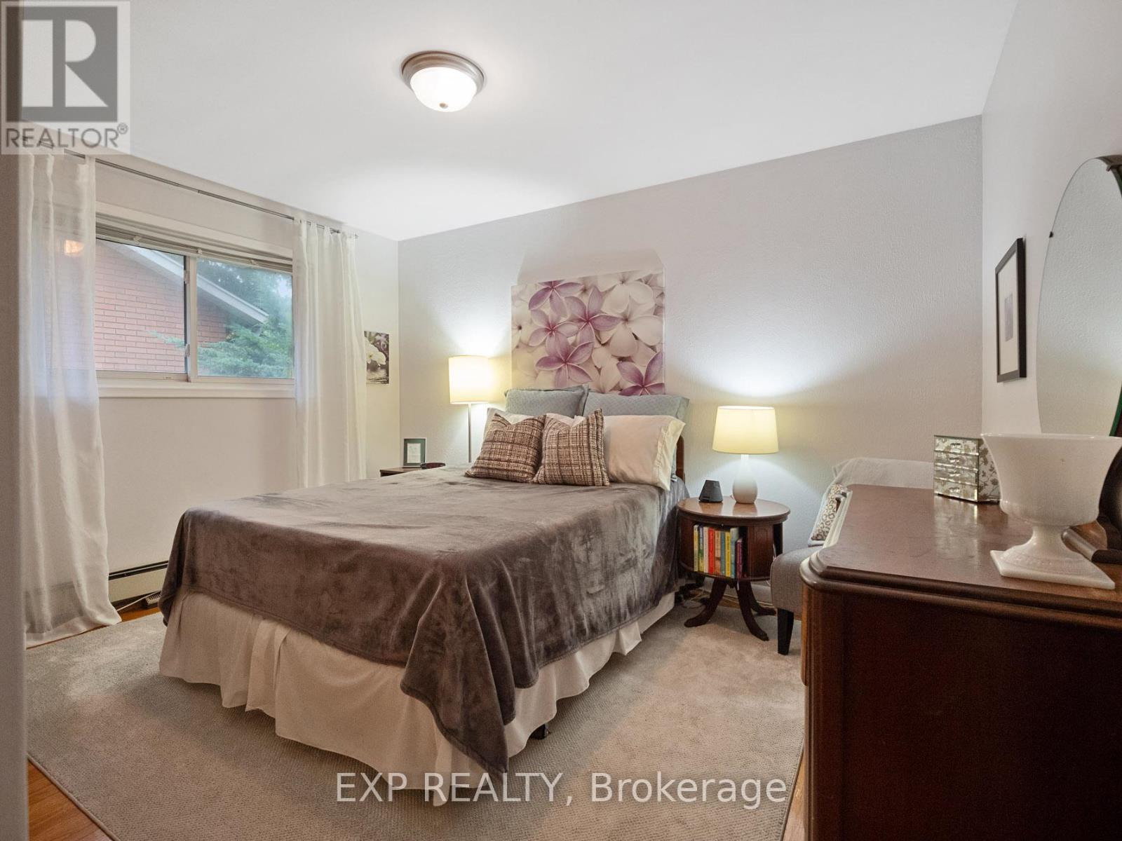 6570 Sherwood Road, Niagara Falls, Ontario  L2E 5M4 - Photo 15 - X12454109