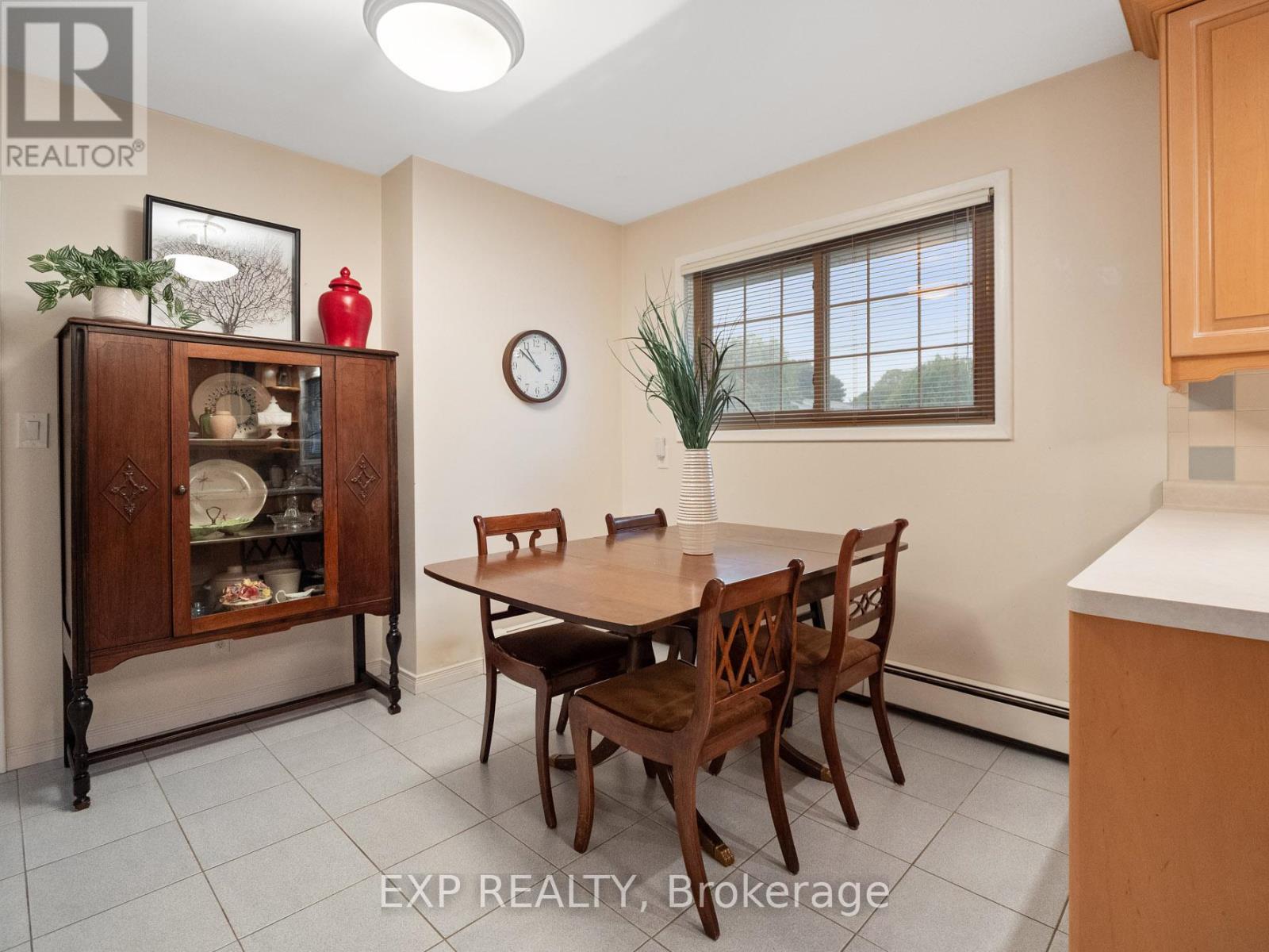 6570 Sherwood Road, Niagara Falls, Ontario  L2E 5M4 - Photo 9 - X12454109