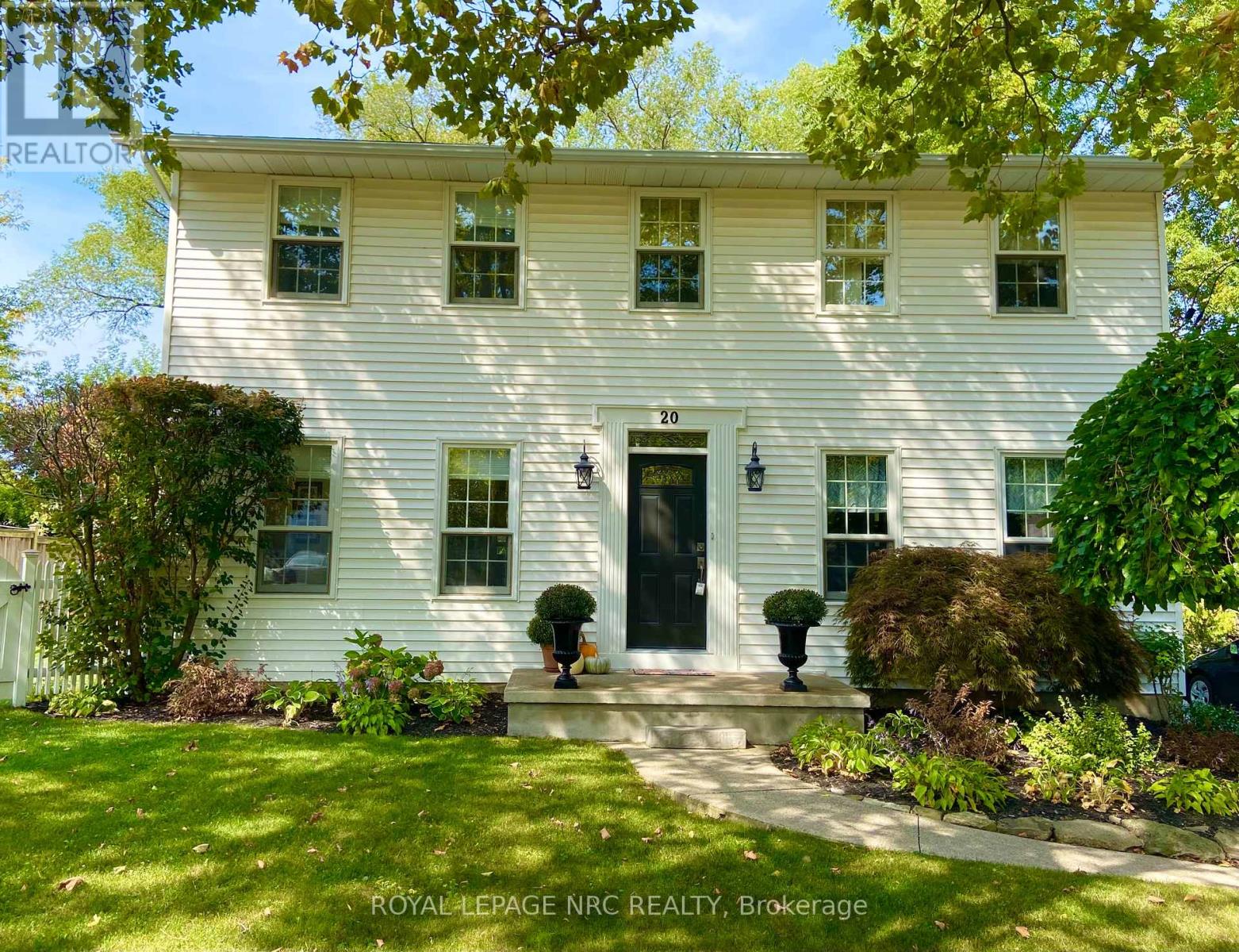 20 DUMFRIES STREET, Niagara-on-the-Lake, Ontario