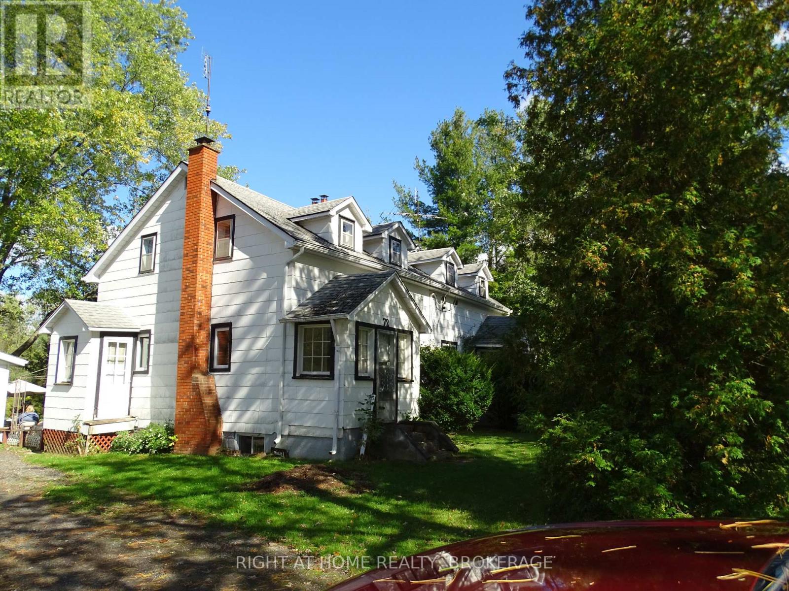72 Bridge Street W, Thorold, Ontario  L0S 1K0 - Photo 1 - X12454177