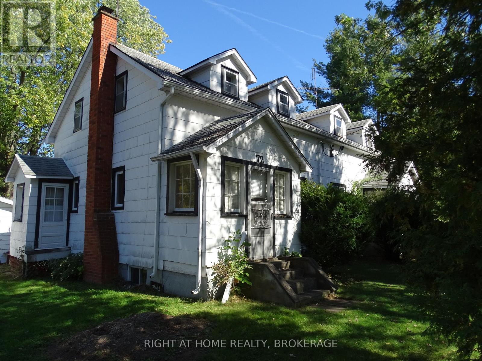 72 Bridge Street W, Thorold, Ontario  L0S 1K0 - Photo 2 - X12454177