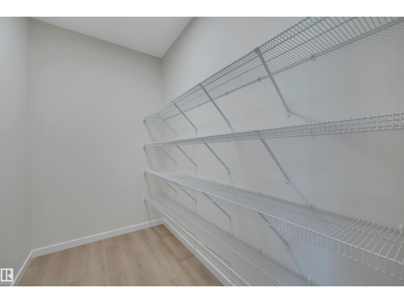 9104 Elves Lo Nw, Edmonton, Alberta  T6M 3G2 - Photo 13 - E4452307