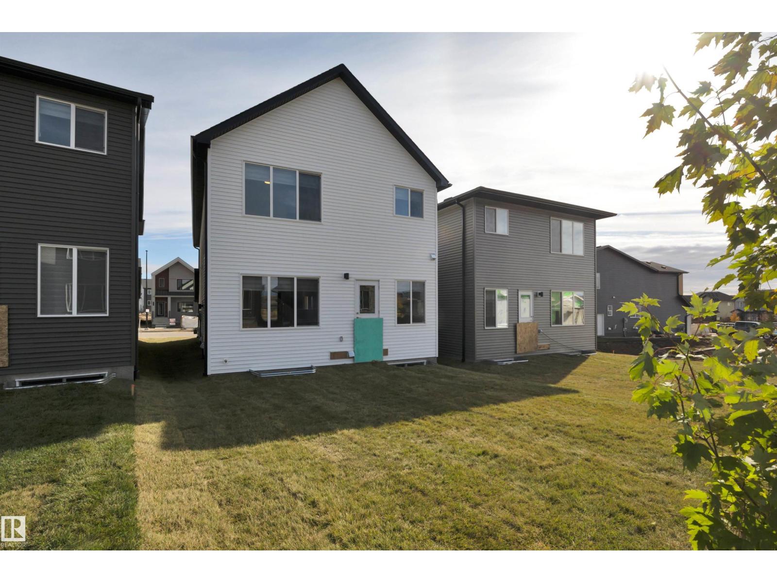 9104 Elves Lo Nw, Edmonton, Alberta  T6M 3G2 - Photo 51 - E4452307