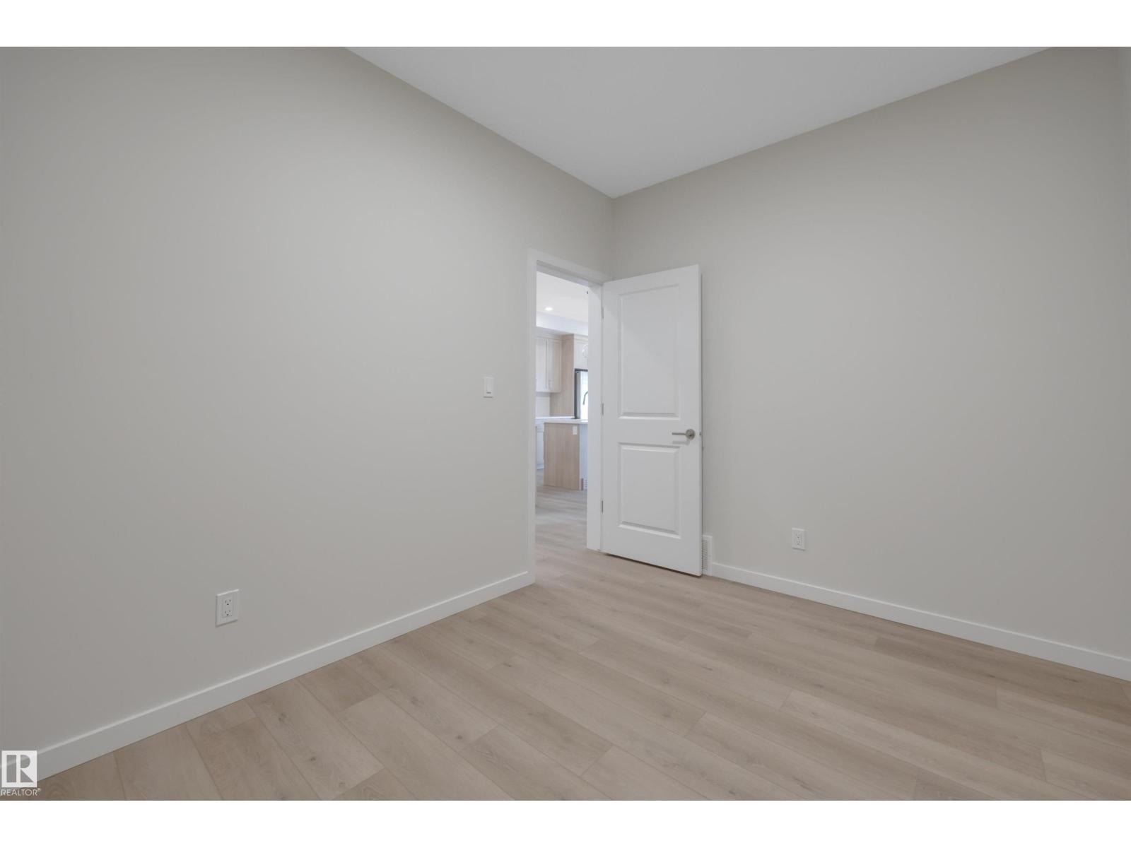 9104 Elves Lo Nw, Edmonton, Alberta  T6M 3G2 - Photo 23 - E4452307