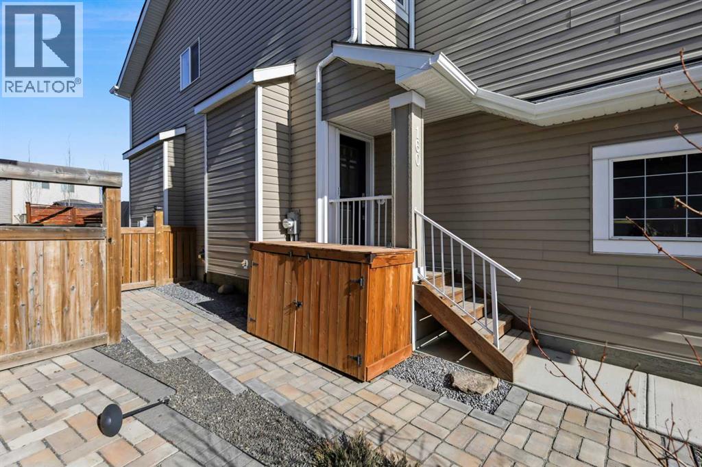 160 Wildrose Drive, Strathmore, Alberta  T1P 0G5 - Photo 6 - A2243028