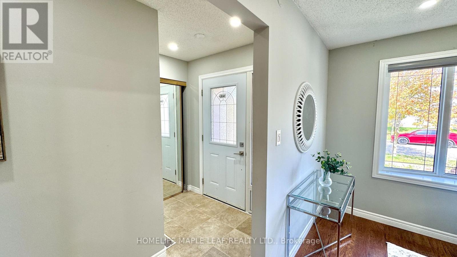 42 Newbury Drive, Kitchener, Ontario  N2N 2X6 - Photo 13 - X12453973