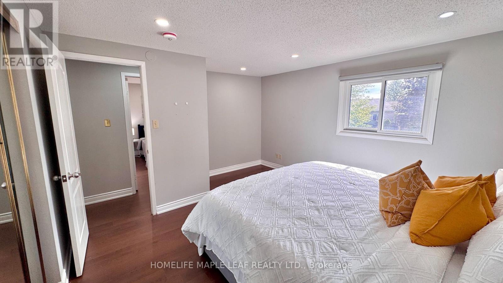 42 Newbury Drive, Kitchener, Ontario  N2N 2X6 - Photo 25 - X12453973