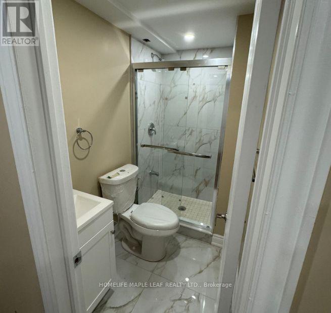 42 Newbury Drive, Kitchener, Ontario  N2N 2X6 - Photo 38 - X12453973