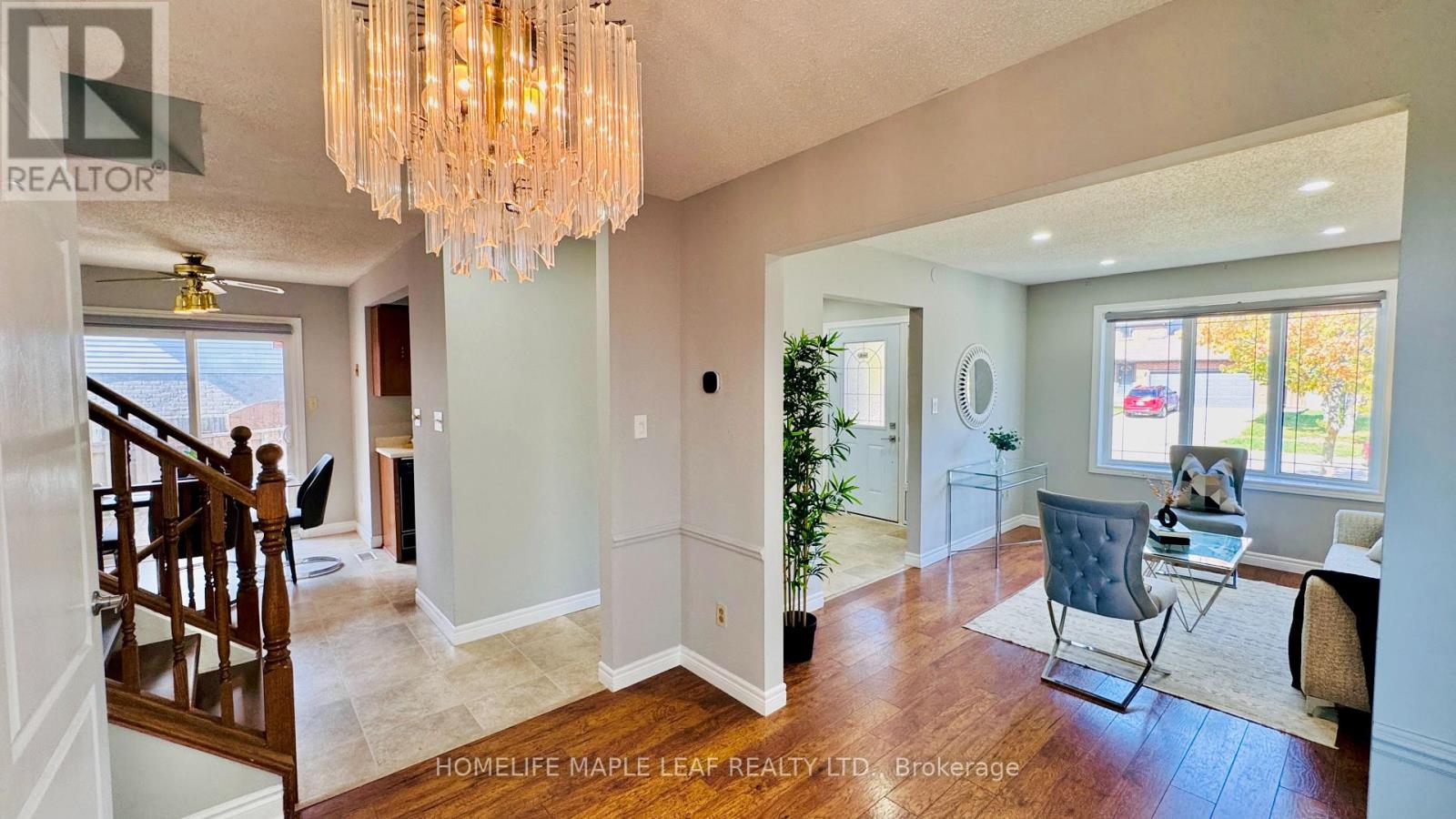 42 Newbury Drive, Kitchener, Ontario  N2N 2X6 - Photo 9 - X12453973