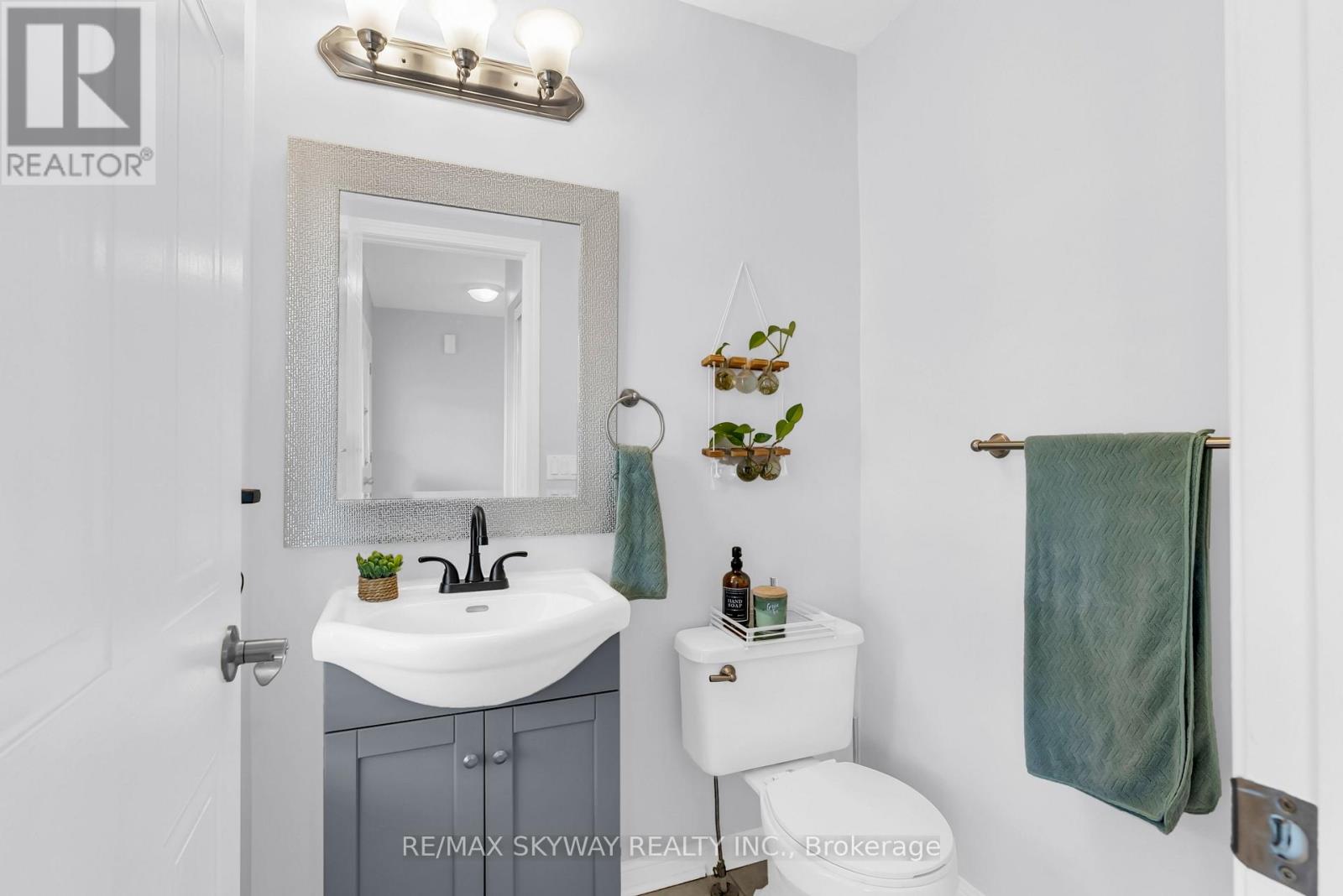 19 Coulthard Boulevard, Cambridge, Ontario  N1T 2E7 - Photo 13 - X12454046