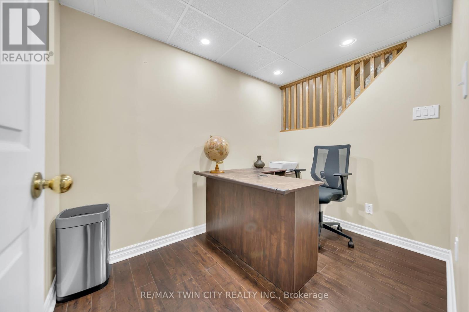 171 Resurrection Drive, Kitchener, Ontario  N2N 3H1 - Photo 32 - X12454073