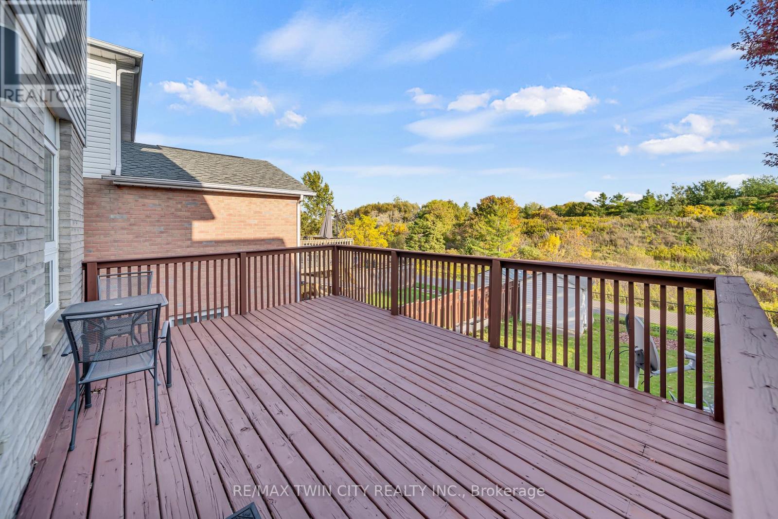 171 Resurrection Drive, Kitchener, Ontario  N2N 3H1 - Photo 37 - X12454073