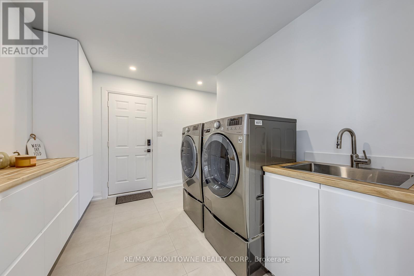 54 Deerview Avenue, Hamilton, Ontario  L9G 4R8 - Photo 28 - X12454076
