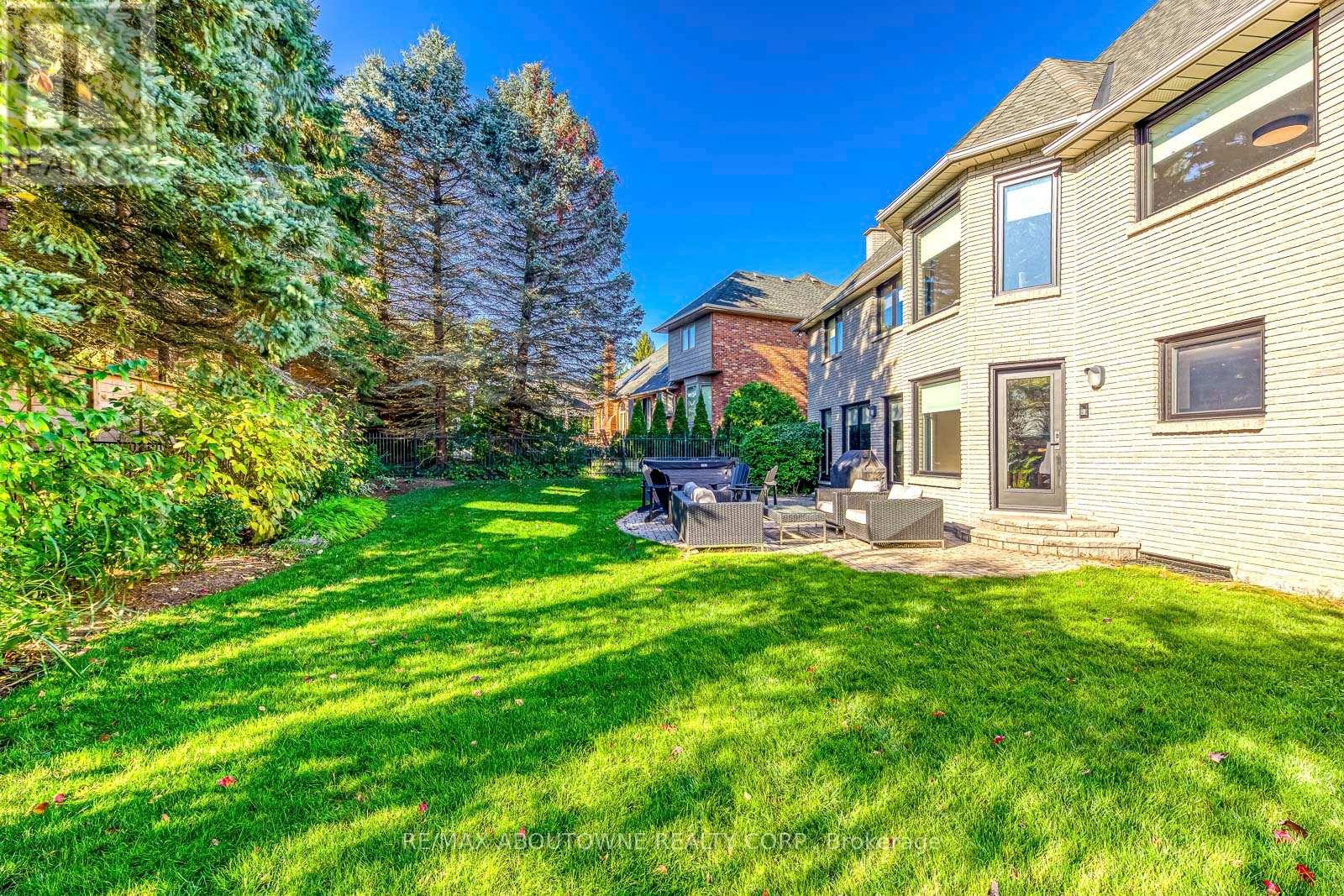 54 Deerview Avenue, Hamilton, Ontario  L9G 4R8 - Photo 49 - X12454076