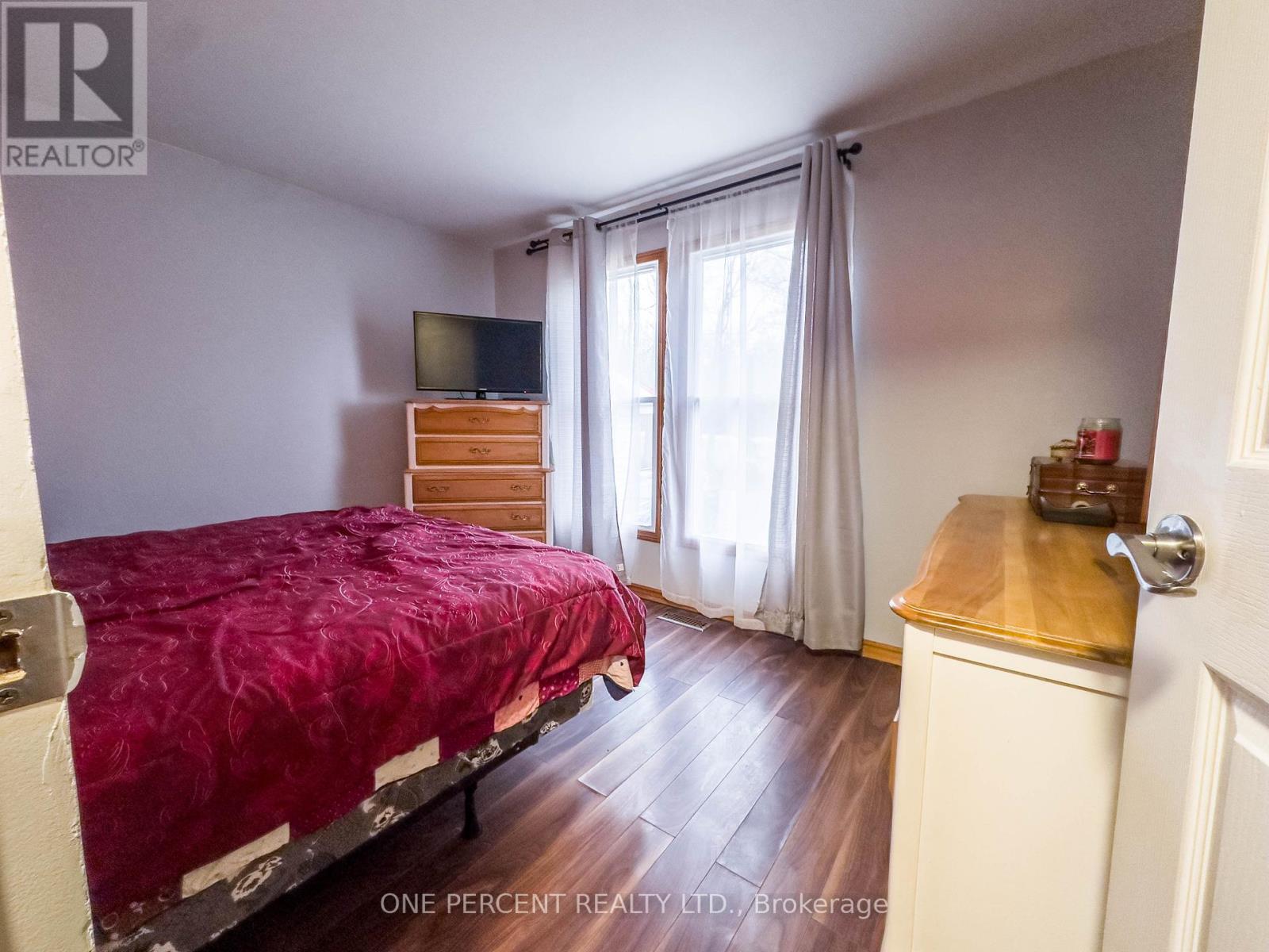 19656 Loyalist Parkway, Prince Edward County, Ontario  K0K 1T0 - Photo 16 - X12454098
