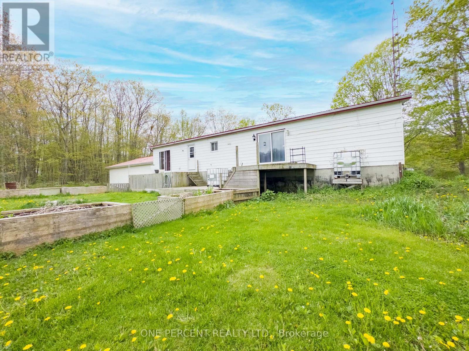 19656 Loyalist Parkway, Prince Edward County, Ontario  K0K 1T0 - Photo 31 - X12454098