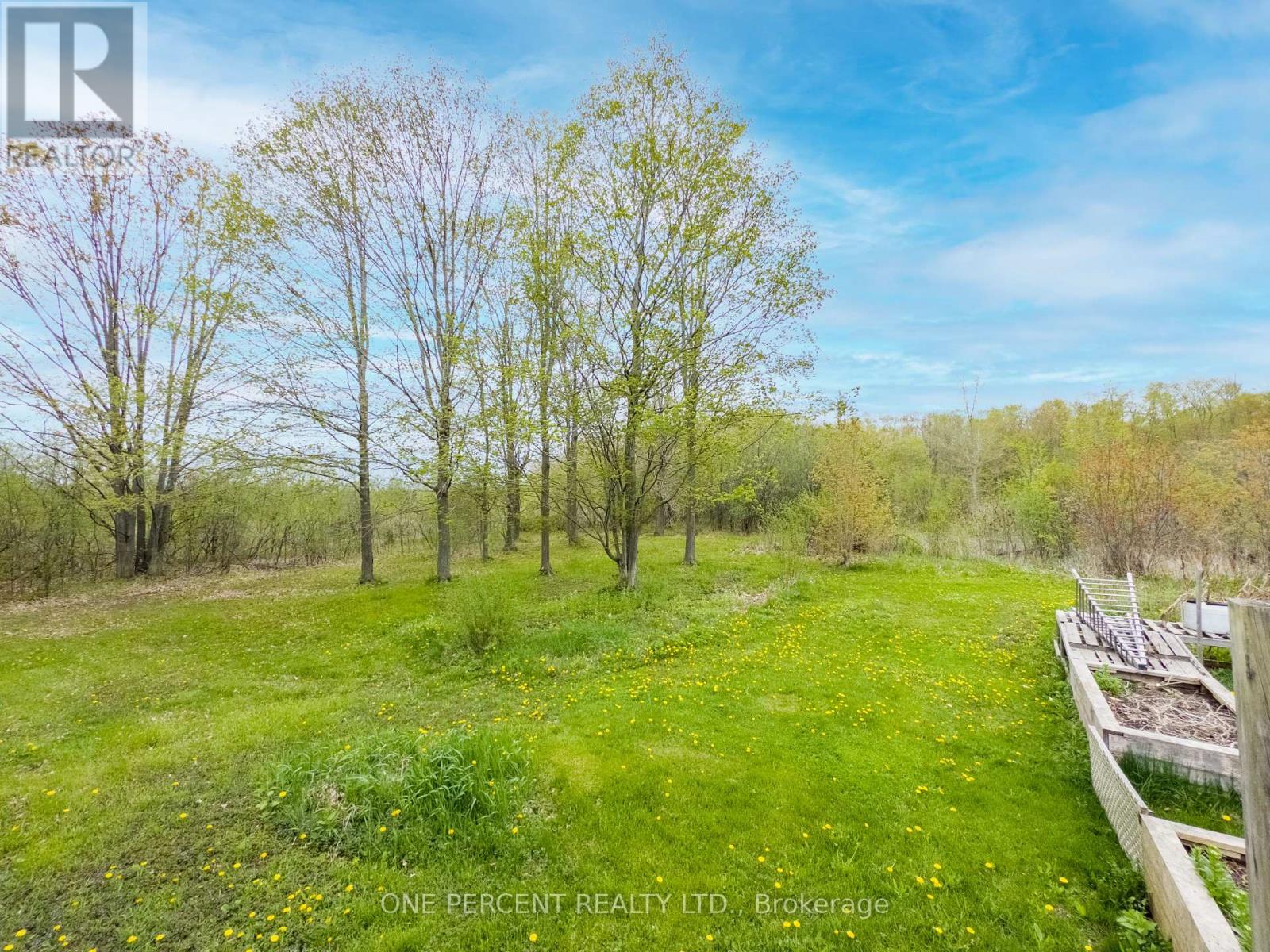 19656 Loyalist Parkway, Prince Edward County, Ontario  K0K 1T0 - Photo 33 - X12454098