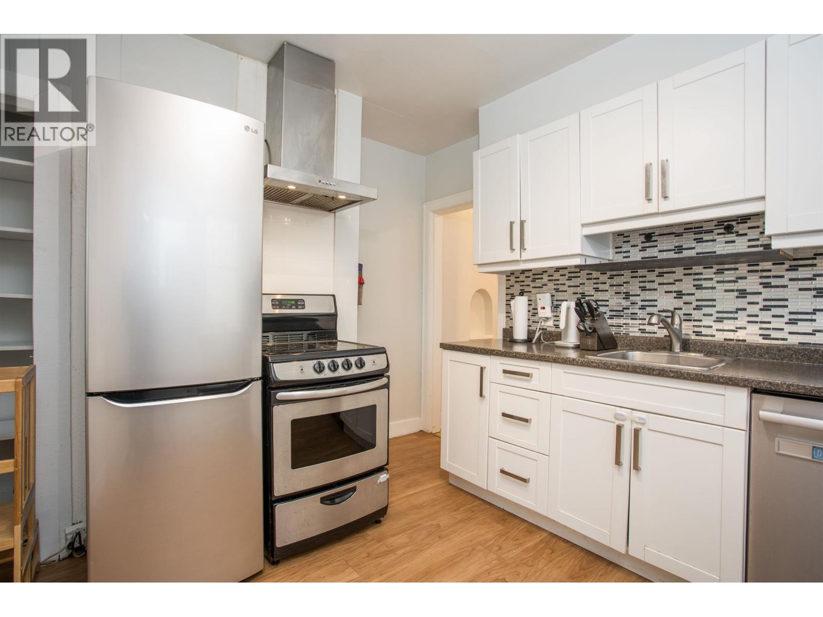 3566 W 11th Avenue, Vancouver, British Columbia  V6R 2K2 - Photo 11 - R3057050