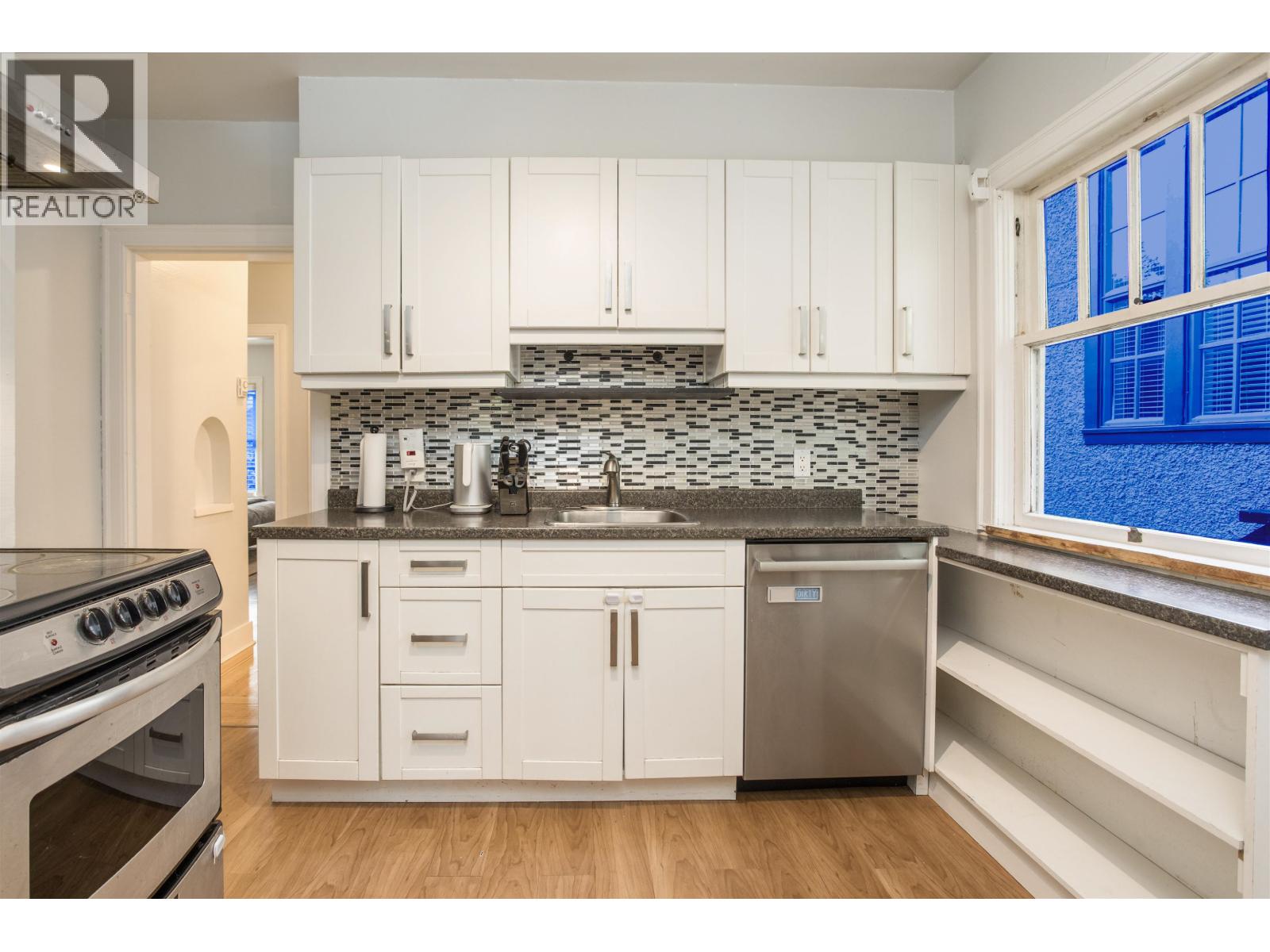 3566 W 11th Avenue, Vancouver, British Columbia  V6R 2K2 - Photo 9 - R3057050