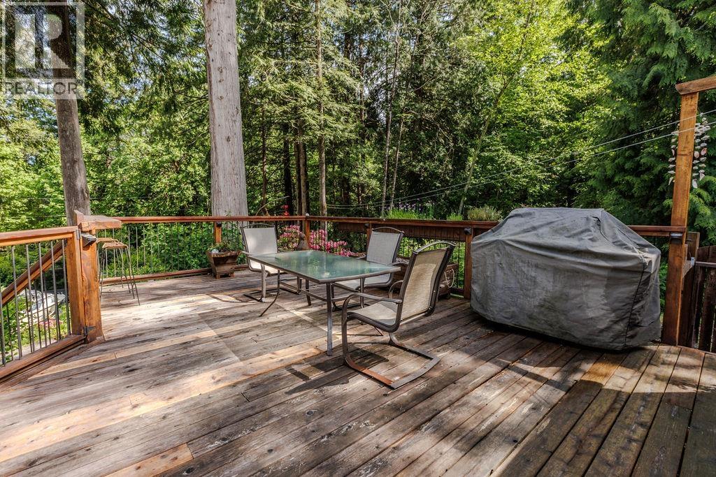 5751 Tillicum Bay Road, Sechelt, British Columbia  V7Z 0C7 - Photo 20 - R3057051