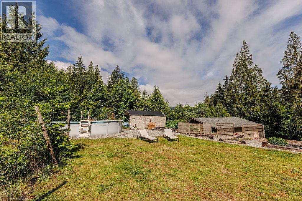 5751 Tillicum Bay Road, Sechelt, British Columbia  V7Z 0C7 - Photo 28 - R3057051