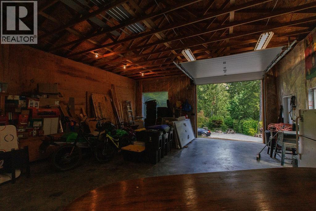5751 Tillicum Bay Road, Sechelt, British Columbia  V7Z 0C7 - Photo 30 - R3057051