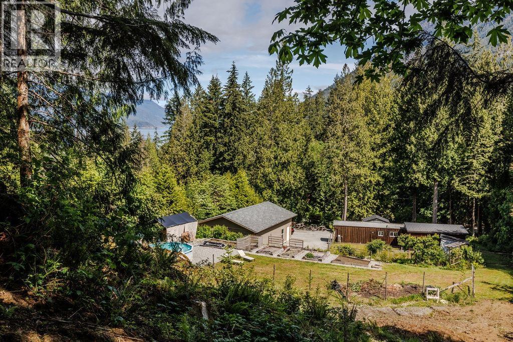 5751 Tillicum Bay Road, Sechelt, British Columbia  V7Z 0C7 - Photo 32 - R3057051