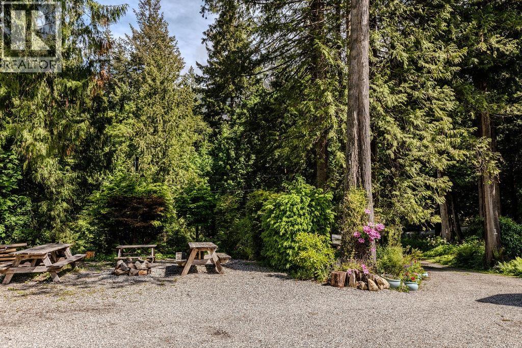 5751 Tillicum Bay Road, Sechelt, British Columbia  V7Z 0C7 - Photo 36 - R3057051