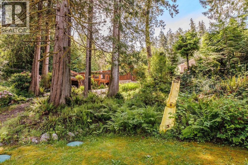 5751 Tillicum Bay Road, Sechelt, British Columbia  V7Z 0C7 - Photo 38 - R3057051