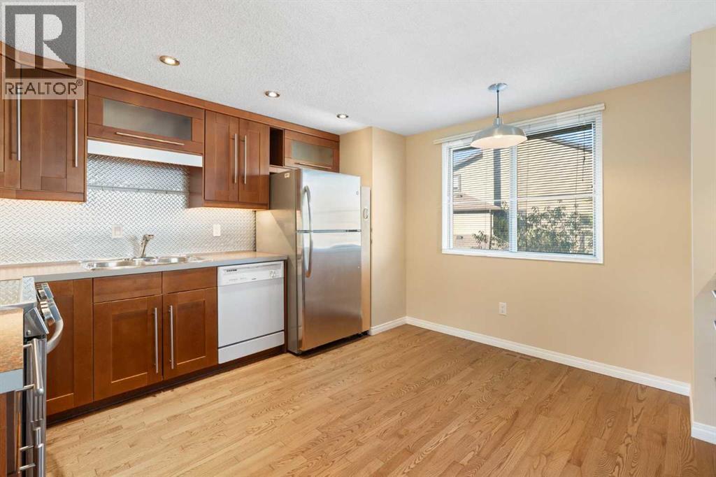 88 Glamis Gardens Sw, Calgary, Alberta  T2E 6S4 - Photo 10 - A2260694