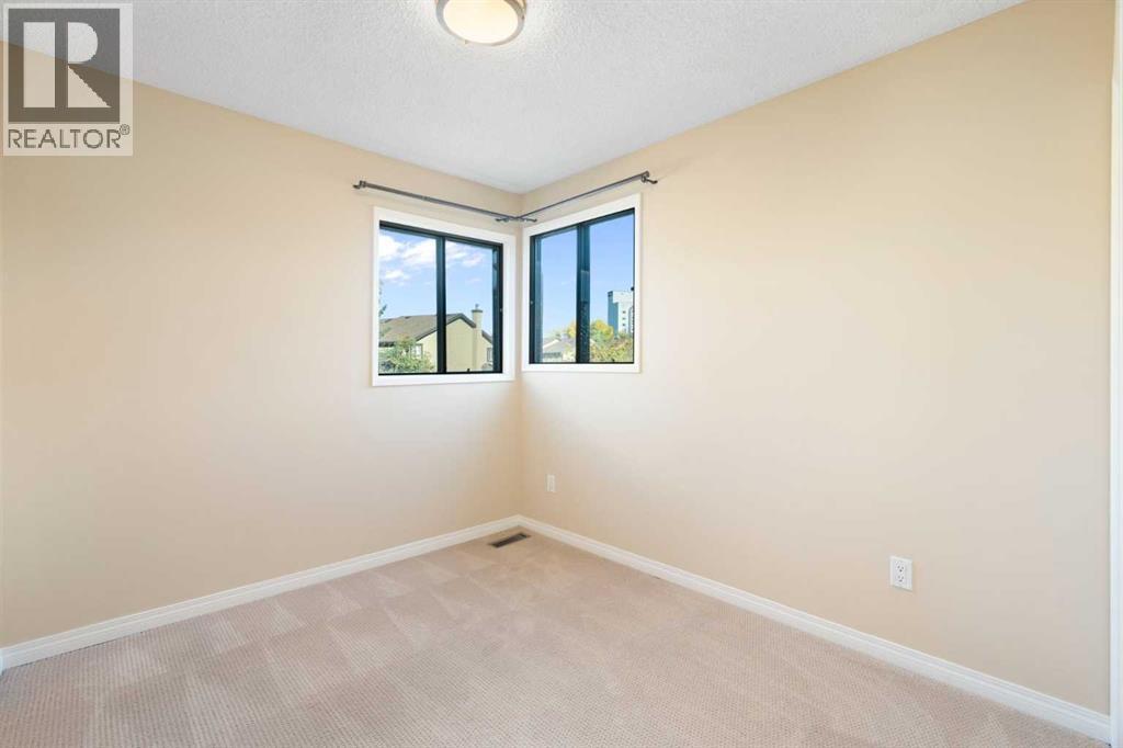 88 Glamis Gardens Sw, Calgary, Alberta  T2E 6S4 - Photo 30 - A2260694
