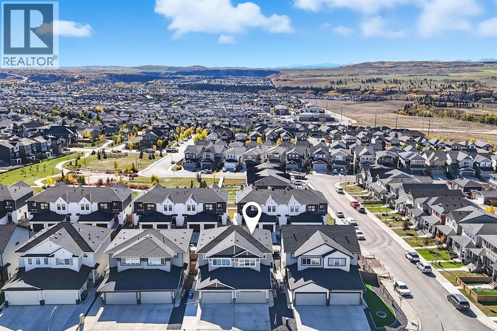 220 Heritage Heights, Cochrane, Alberta  T4C 3A7 - Photo 1 - A2262181