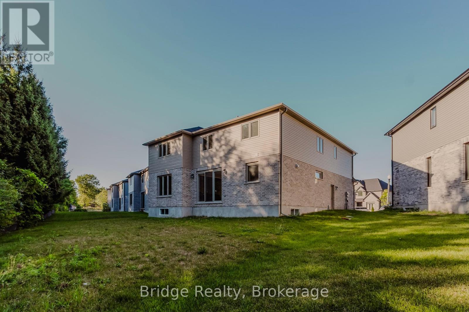 133 Birdie Court E, Woodstock, Ontario  N4T 0N3 - Photo 32 - X12453623