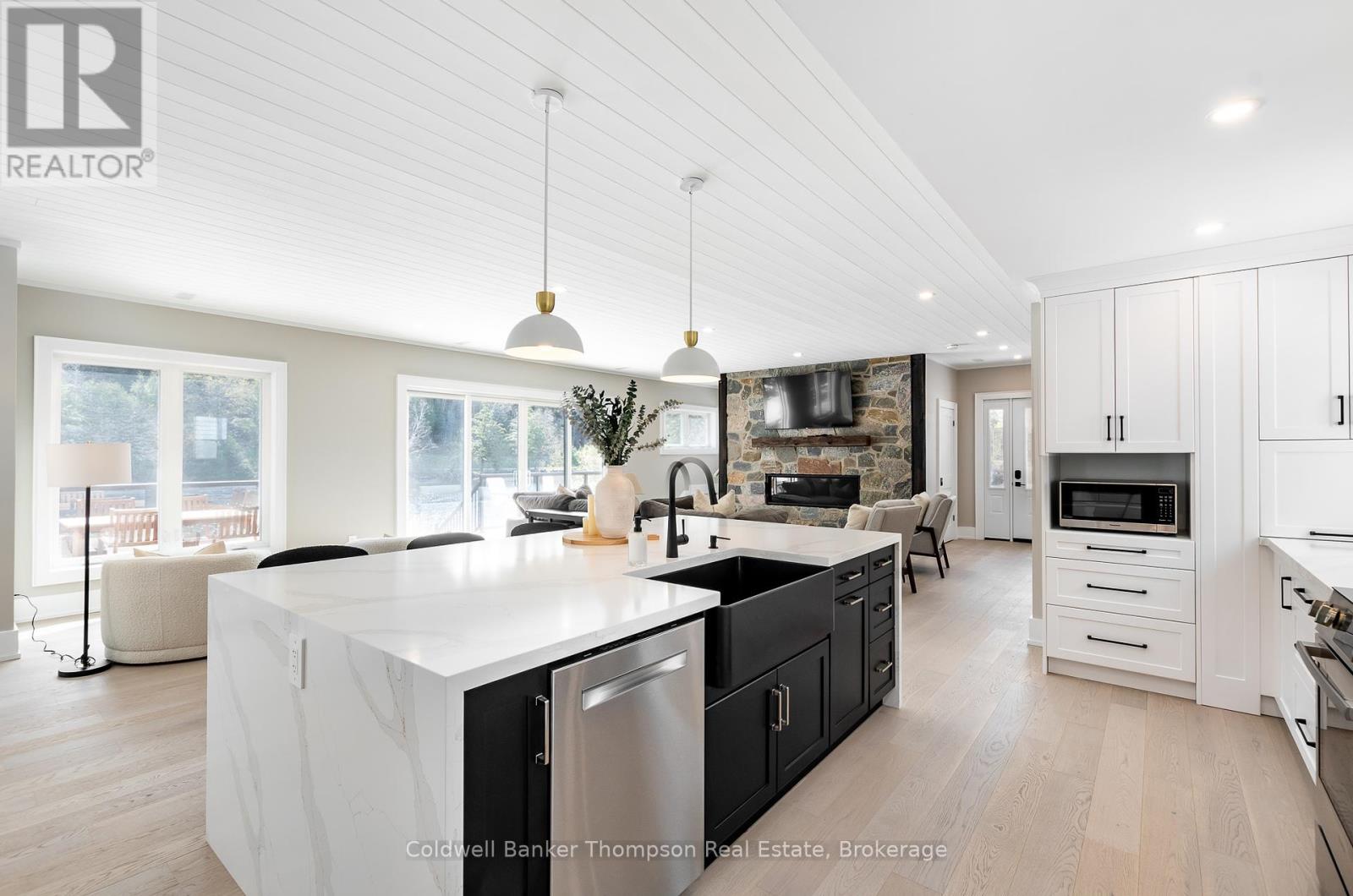 32 Church Street, Huntsville, Ontario  P1H 1G8 - Photo 12 - X12385835