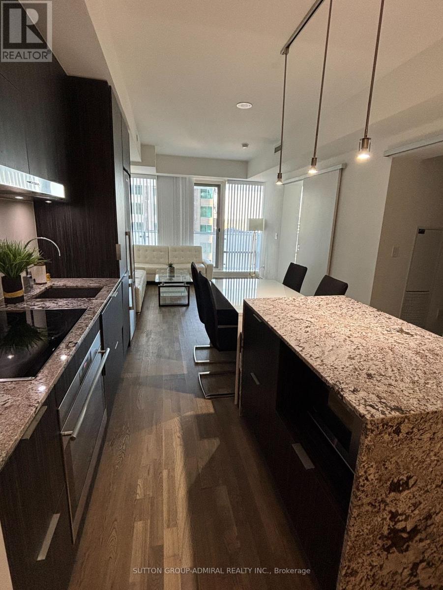 1012 - 1 Bloor Street E, Toronto, Ontario  M4W 1A3 - Photo 5 - C12454078