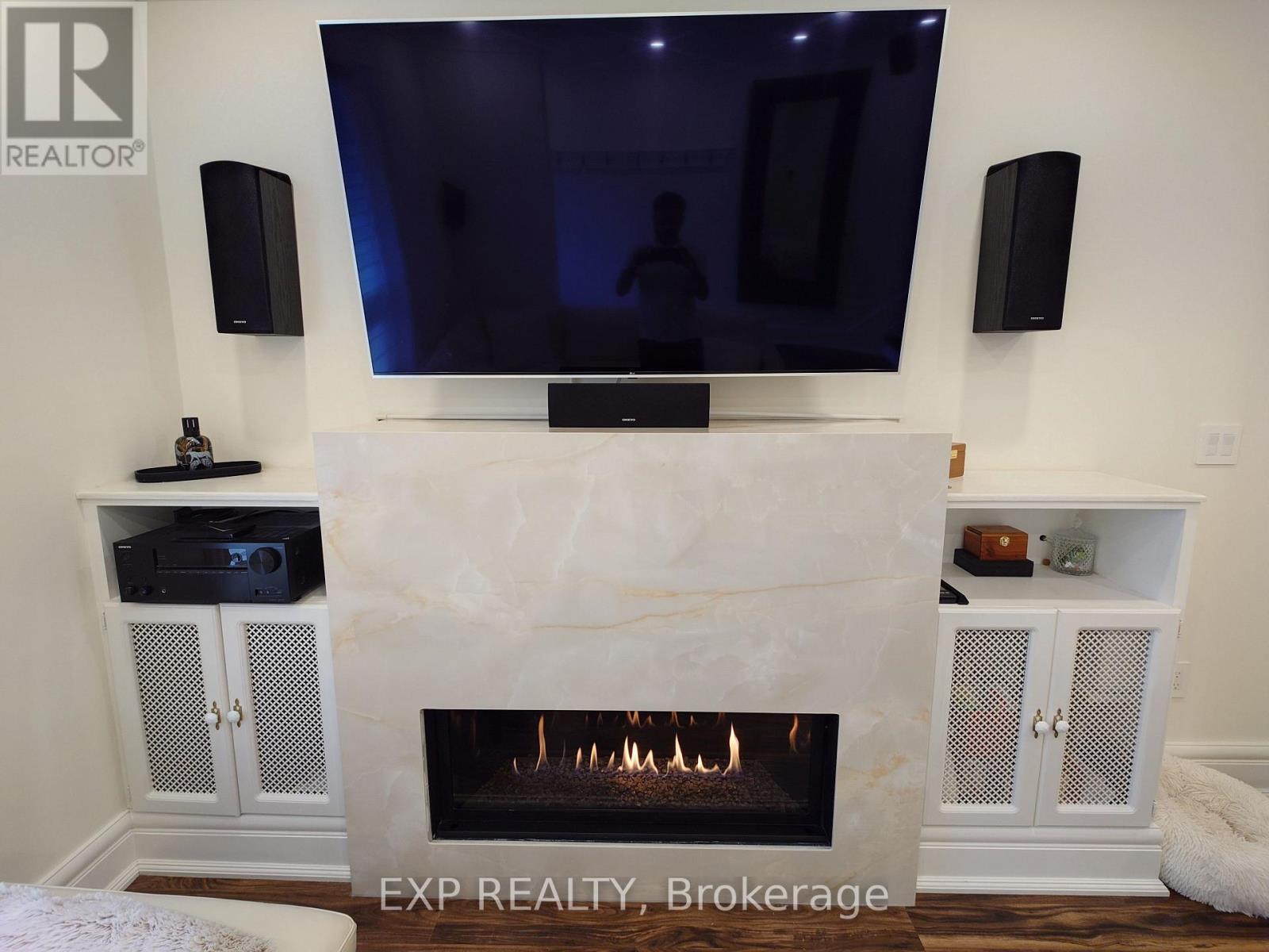36 Talbot Street, Toronto, Ontario  M6N 1G4 - Photo 6 - W12412819